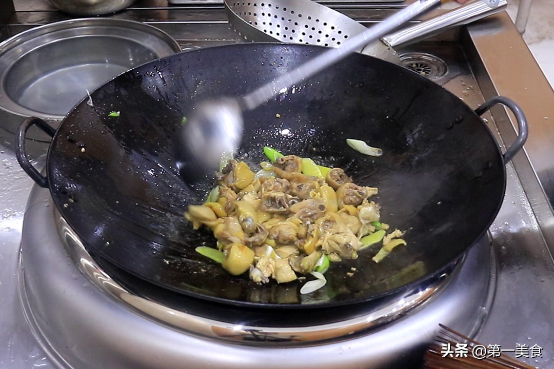 如何熬鸡汤的正确步骤 熬鸡汤应该怎么做