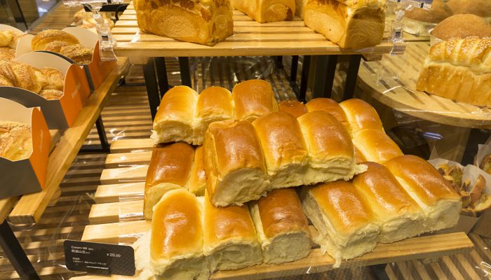为什么面包里通常会有许多小孔 面包里有很多小孔的原因